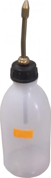Leerflasche mit Metallauslass